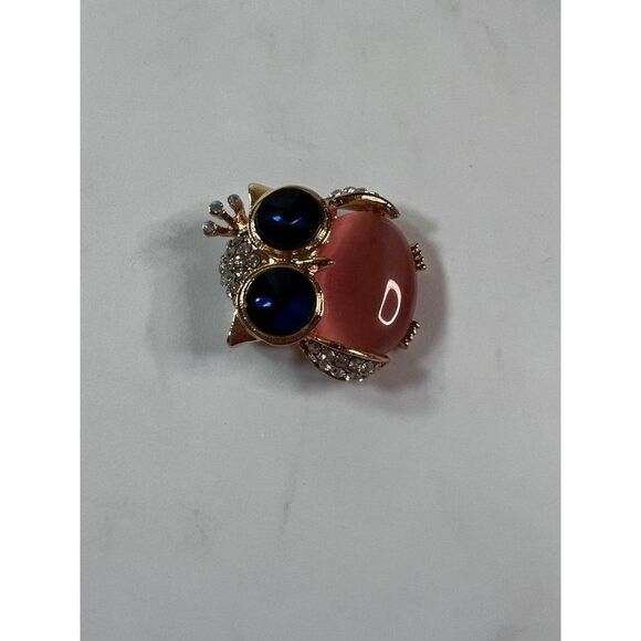 Sweet Owl Pin/Brooch w/ Large Blue Eyes. Blue & Pink. 1 1/2" x 1 1/4". - Picture 6 of 8